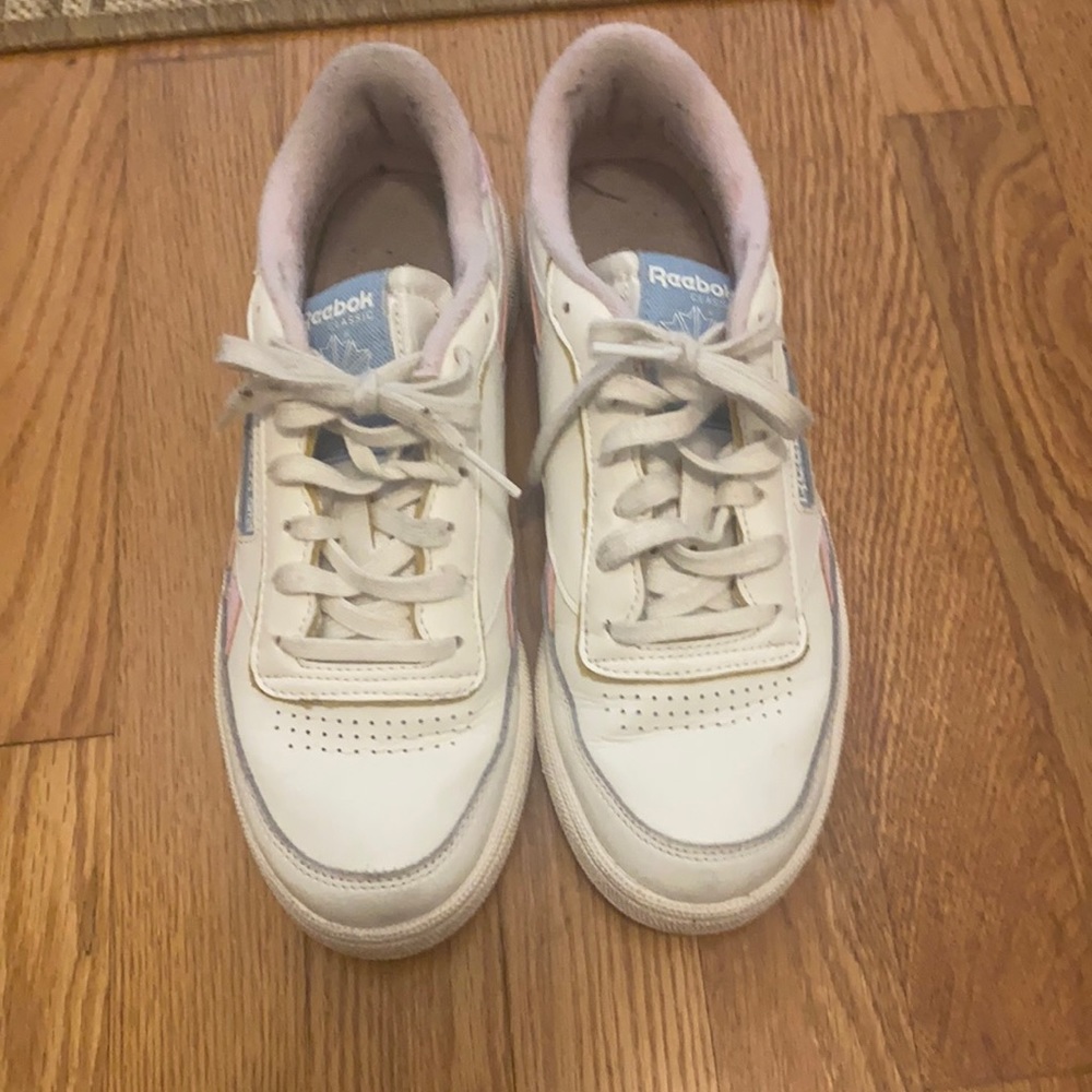 Gently Used Reebok’s